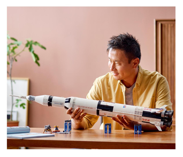 LEGO Ideas 92176 Rakieta NASA Apollo Saturn V - 1011122 - zdjęcie 5